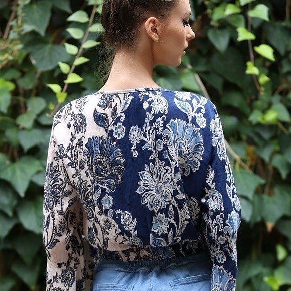 SURPLICE FRONT PARTIAL BELL SLEEVE TOP - Picture 5 of 5